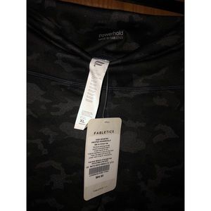 Fabletics Pants - Fabletics High-Waisted Printed PowerHold 7/8 Fabletics Pants - Fabletics High-Waisted Printed PowerHold 7/8